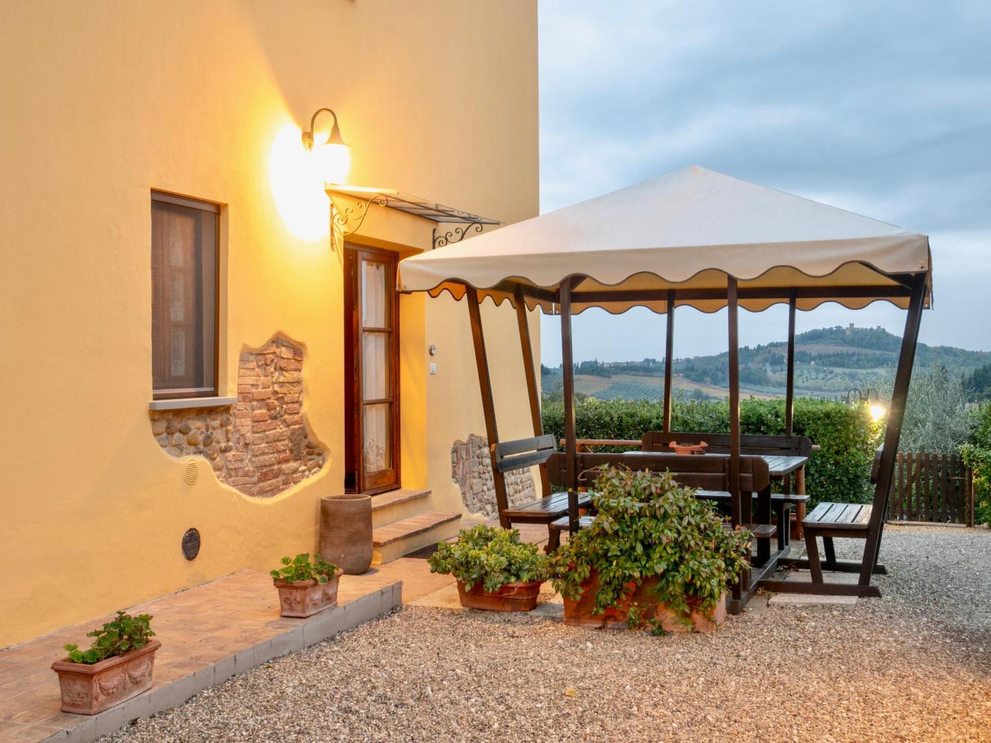 Podere Vergianoni Con Piscina E Vista Mozzafiato Tavarnelle Val di Pesa Luaran gambar